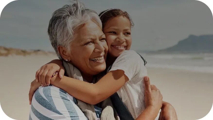 一個小女孩和她的媽媽在造口之旅中